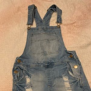 Ripped overall jeans